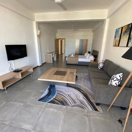 Dragon Nest Apartments Πορ-Λουί Εξωτερικό φωτογραφία
