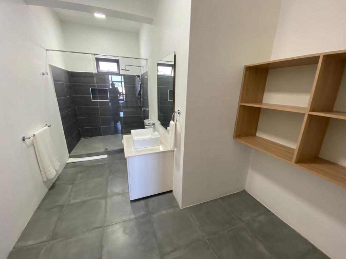 Dragon Nest Apartments Πορ-Λουί Εξωτερικό φωτογραφία