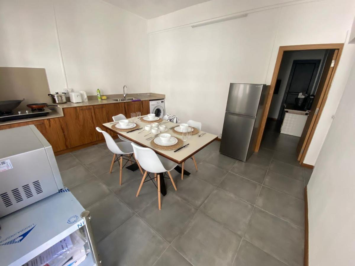 Dragon Nest Apartments Πορ-Λουί Εξωτερικό φωτογραφία