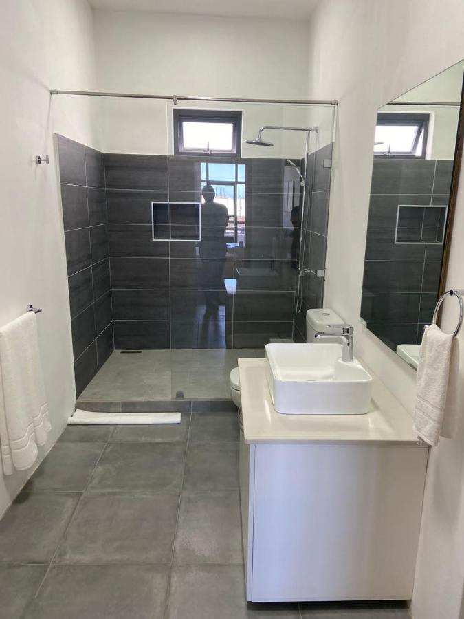 Dragon Nest Apartments Πορ-Λουί Εξωτερικό φωτογραφία
