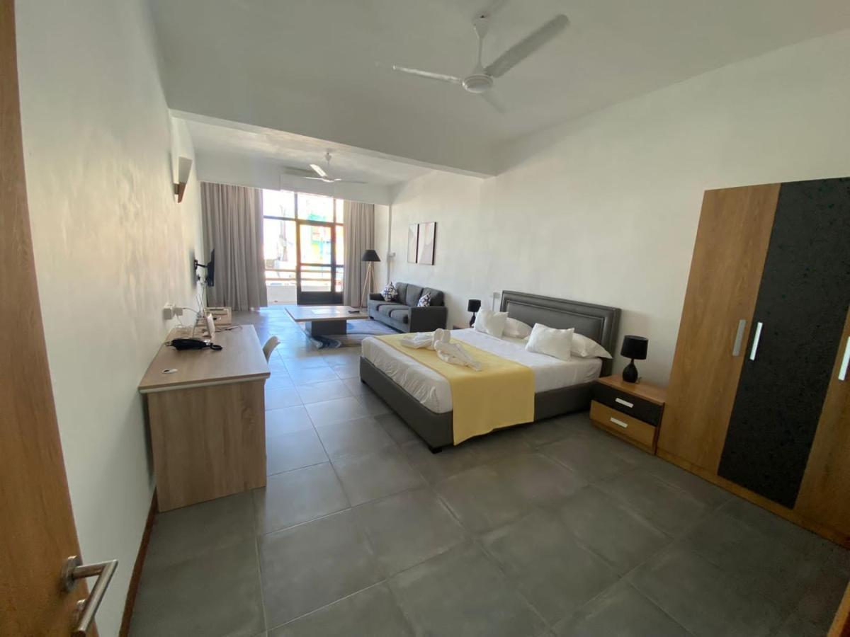 Dragon Nest Apartments Πορ-Λουί Εξωτερικό φωτογραφία